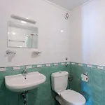 Hotel семеен кристал