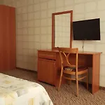 Hotel Семеен Хотел Кристал 3*