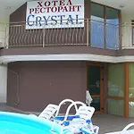 Hotel семеен кристал