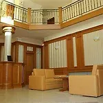 Семеен Хотел Кристал