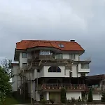 Hotel семеен кристал 3*