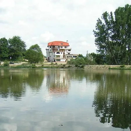 Hotel Семеен Хотел Кристал