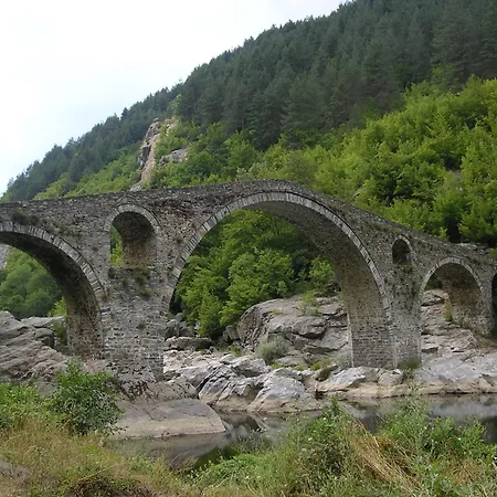 Семеен Хотел Кристал Hotel 3*