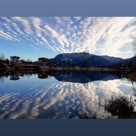Семеен Хотел Кристал Smolyan