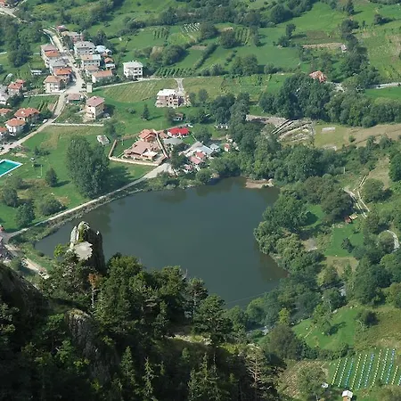 Семеен Хотел Кристал Smolyan