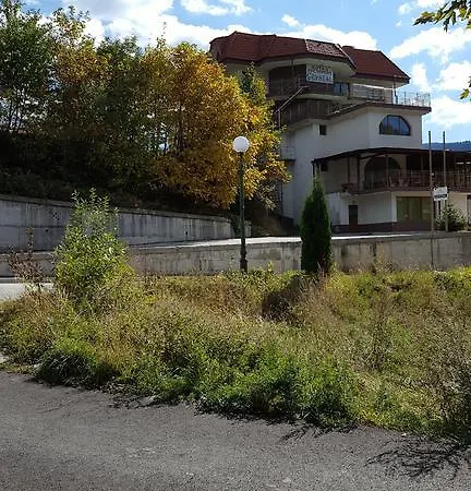 семеен кристал Szálloda 3*