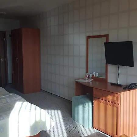 Семеен Хотел Кристал Hotel