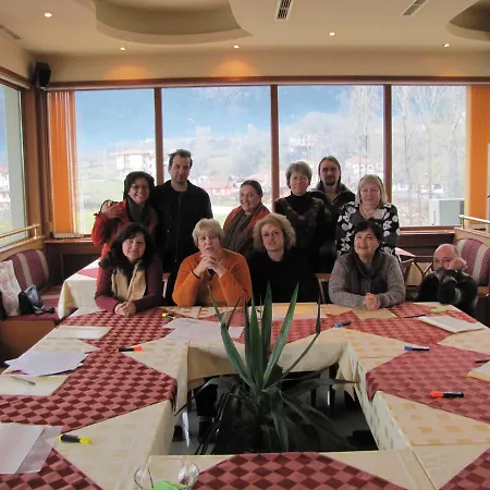 Семеен Хотел Кристал Hotel Smolyan