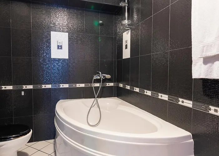 Семеен Хотел Кристал Hotel 3*