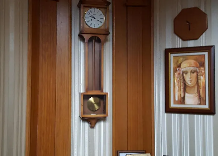 Семеен Хотел Кристал 3* Smolyan