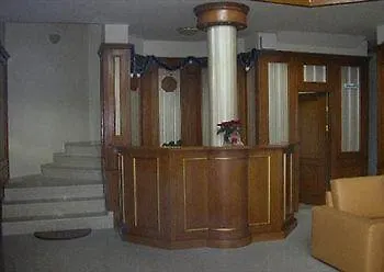 Hotel Семеен Хотел Кристал 3*