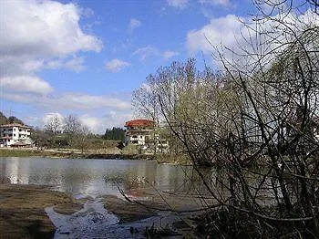 Семеен Хотел Кристал 3* Smolyan