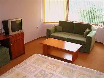 Семеен Хотел Кристал Hotel 3*